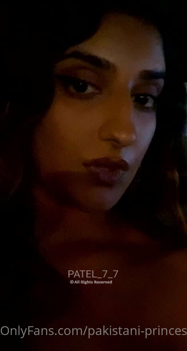 PAKISTANI Princess At #DfYVhEyD